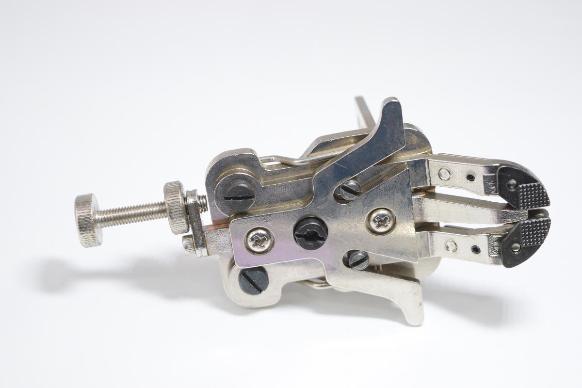 YF Лапка пуговичная YF15603-T