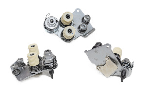 Блок регуляторов натяжения нити S15584508 (845), YF